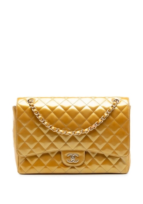 CHANEL Pre-Owned 2009-2010 Maxi Classic Patent Single Flap shoulder bag - Gold