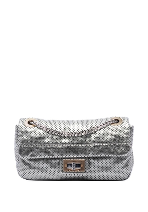 CHANEL Pre-Owned 2008-2009 Medium Reissue Perforated Calfskin Drill Flap shoulder bag - Silver