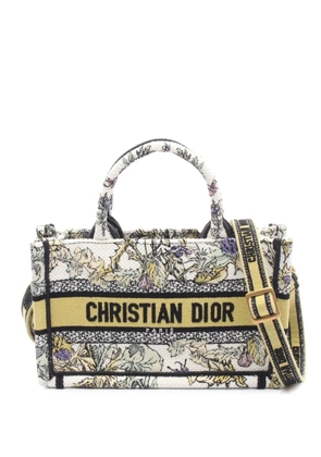 Christian Dior Pre-Owned 2010-2026 Mini Canvas Embroidered Hibiscus Book Tote satchel - White