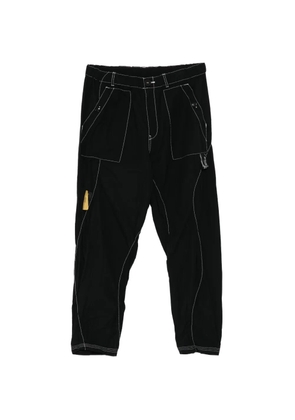 Undercover contrast-stitch tapered pants - Black
