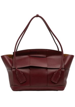 Bottega Veneta Pre-Owned 2012-2026 Large Leather Maxi Intrecciato The Arco tote bag - Red