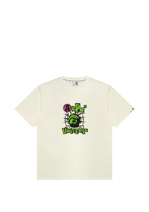 AAPE BY *A BATHING APE® AAPEUNVS graphic-print T-shirt - White