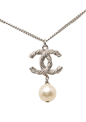 CHANEL Pre-Owned 2013 CC Brass Strass Faux Pearl Pendant Necklace costume necklace - Silver