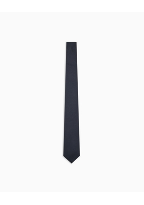 Pure silk micro-textured tie