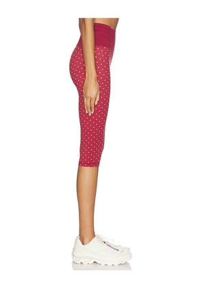 Astoria Capri Legging in Wine. Size M. Also in S, XS, L.