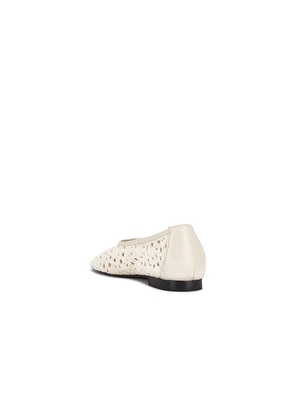 Madewell Mylie Glove Flat in Cream. Size 5.5. Also in 6, 6.5, 7, 7.5, 8, 9, 9.5.
