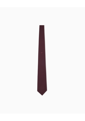 Stretch necktie with a smooth texture and embroidered logo