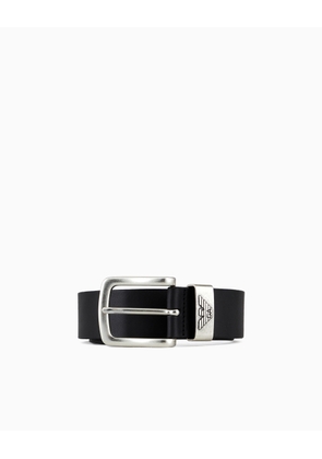 Leather belt with logo buckle