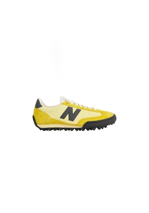 Gator Run Sneakers