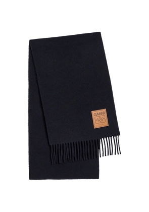 GANNI logo-patch fringed scarf - Blue