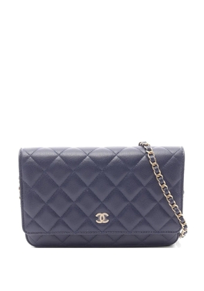 CHANEL Pre-Owned 2021s Matelassé caviar-leather chain wallet - Blue