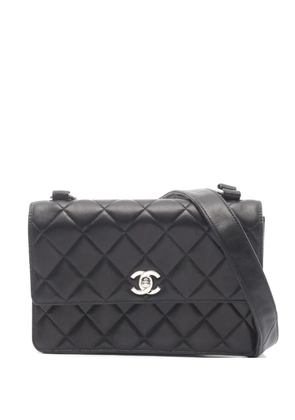 CHANEL Pre-Owned 1996-1997 Matelassé CC turn-lock shoulder bag - Black