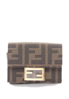 Fendi Pre-Owned 2020s Baguette Zucca trifold wallet - Brown