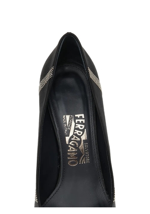 Ferragamo Pre-Owned 80mm Vara Bow crystal-embellished pumps - Black