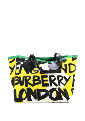 Burberry Pre-Owned Reversible Graffiti Giant Printed Canvas XL tote bag - Multicolour