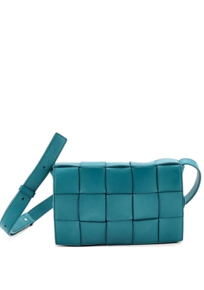 Bottega Veneta Pre-Owned Cassette Maxi Intrecciato Leather Small crossbody bag - Blue
