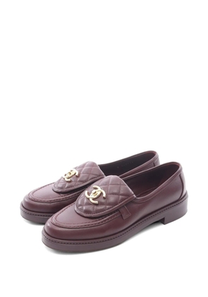 CHANEL Pre-Owned 1986-1988 CC Turnlock loafers - Red