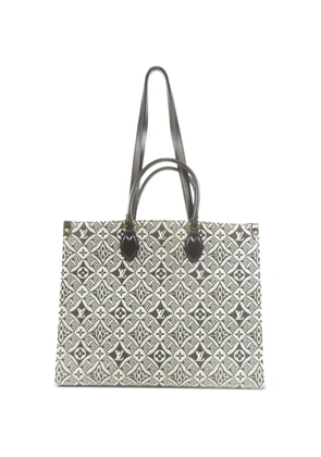 Louis Vuitton Pre-Owned OnTheGo Monogram Jacquard tote bag - White