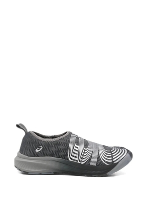 ASICS x Kiko Kostadinov Lyasa FF split-toe graphic-print sneakers - Grey