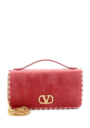 Valentino Garavani Pre-Owned VLogo Signature Wallet on Chain Velvet with Embellished Hardware crossbody bag - Pink