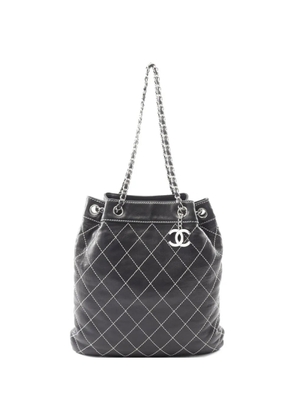 CHANEL Pre-Owned 2005-2006 Wild Stitch bucket bag - Black