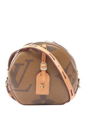 Louis Vuitton Pre-Owned 2019 Monogram Giant Reverse Boite Chapeau Souple crossbody bag - Brown
