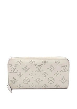 Louis Vuitton Pre-Owned 2000s Mahina Bron round-zipper leather wallet - Neutrals