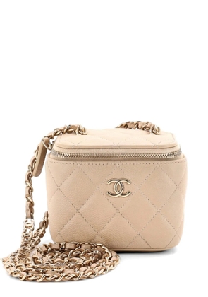 CHANEL Pre-Owned Tiny CC Link Vanity Case with Chain Quilted Caviar Mini clutch bag - Neutrals