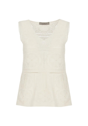 D.Exterior crochet-knit sleeveless top - White