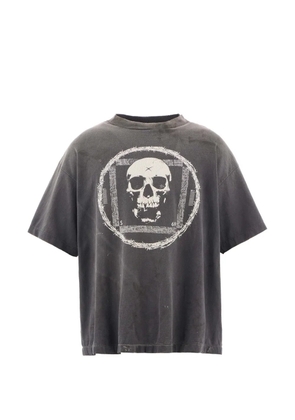 SAINT MXXXXXX x Kosuke Kawamura skull-print distressed T-shirt - Grey