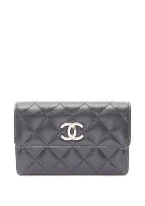 CHANEL Pre-Owned 2021s matelassé trifold wallet - Black
