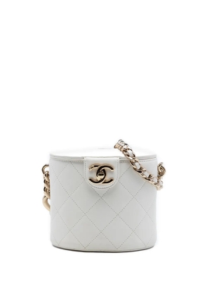 CHANEL Pre-Owned 2019 CC Lambskin Elegant Chain Vanity Case crossbody bag - White