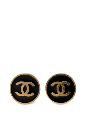 CHANEL Pre-Owned 2001 CC Gold Plated and Enamel Round Clip On Earrings costume earrings - Black