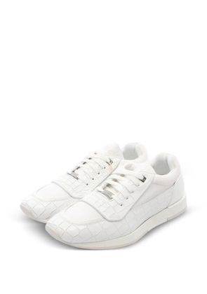Jimmy Choo Pre-Owned 2020s Jett croc-embossed sneakers - White
