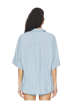 Citizens of Humanity Claire Origami Shirt in Blue. Size XS. Also in S, M, L, XL.
