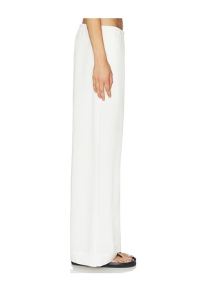 LESET Arielle Pocket Pant in White. Size XS. Also in M, L.