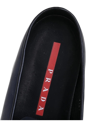Prada Pre-Owned perforated leather loafers - Blue