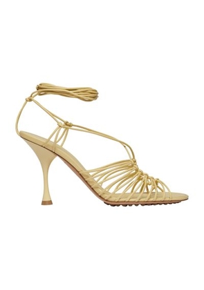 Dot sandals