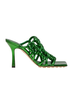 Strech sandals