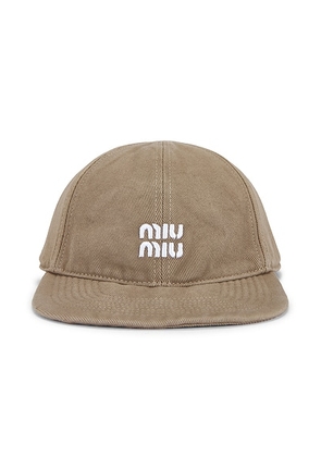 Miu Miu Denim Washed Baseball Cap in Beige & Amaranto - Beige. Size L (also in M).