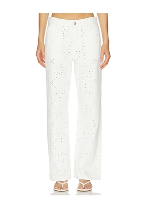 Citizens of Humanity Lindz Easy Straight Jeans in White. Size 23. Also in 24, 25, 26, 27, 28, 29, 30, 32, 33, 34.