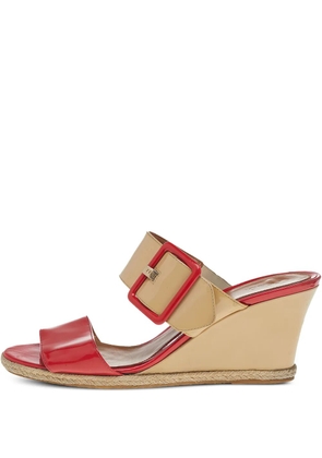 Fendi Pre-Owned 75mm patent leather wedge sandals - Orange