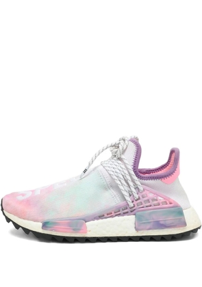 adidas by Pharrell Williams x Pharrell Williams x Adidas Hu NMD lettering sneakers - Pink