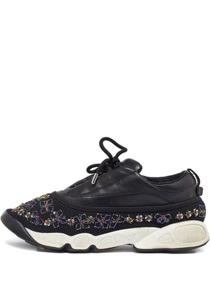 Christian Dior Pre-Owned leather flower sneakers - Black
