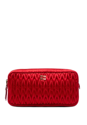 Miu Miu Pre-Owned 2010-2026 Nappa Matelasse clutch bag - Red