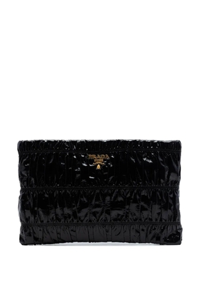Prada Pre-Owned 2013-2025 Vernice Gaufre clutch bag - Black
