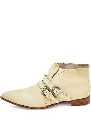 Miu Miu Pre-Owned double-buckle ankle boots - White