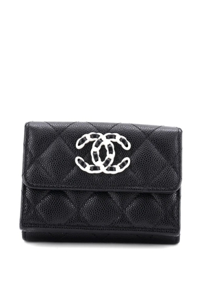 CHANEL Pre-Owned 19 Trifold Flap Wallet Quilted Caviar small wallets - Black