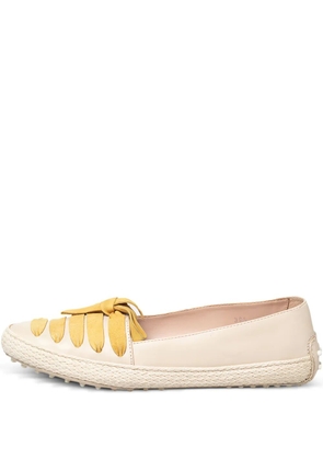 Tod's pre-owned slip-on lace-up embellishment loafers - Neutrals