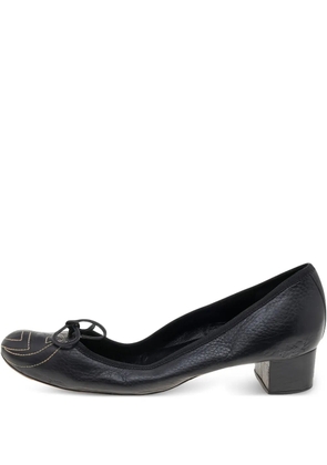 Gucci Pre-Owned 30mm leather bow-detail pumps - Black